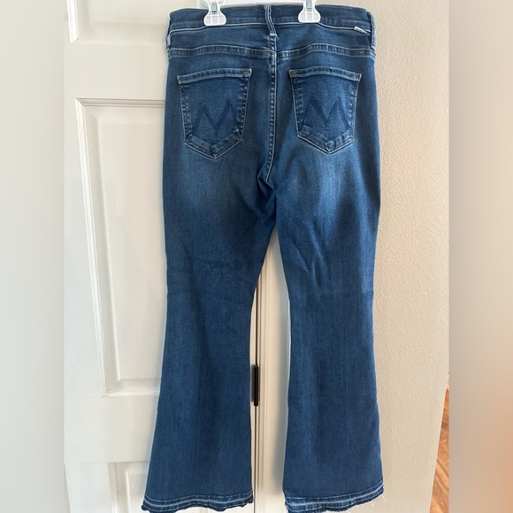 MOTHER Denim The Weekender Jeans Sweet Lime size 29 B776 —- 30” inseam. Rise 10” - Picture 2 of 4